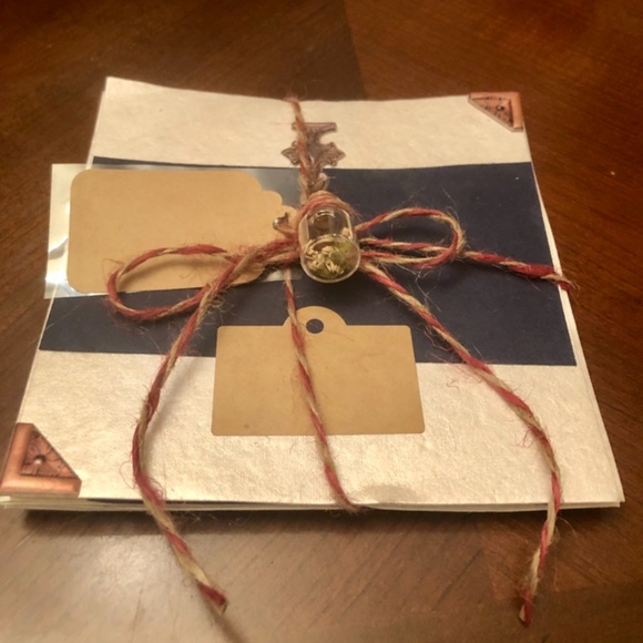 Handmade Victorian style stationary  6 piece with baby’s breath vial - Picture 3 of 4